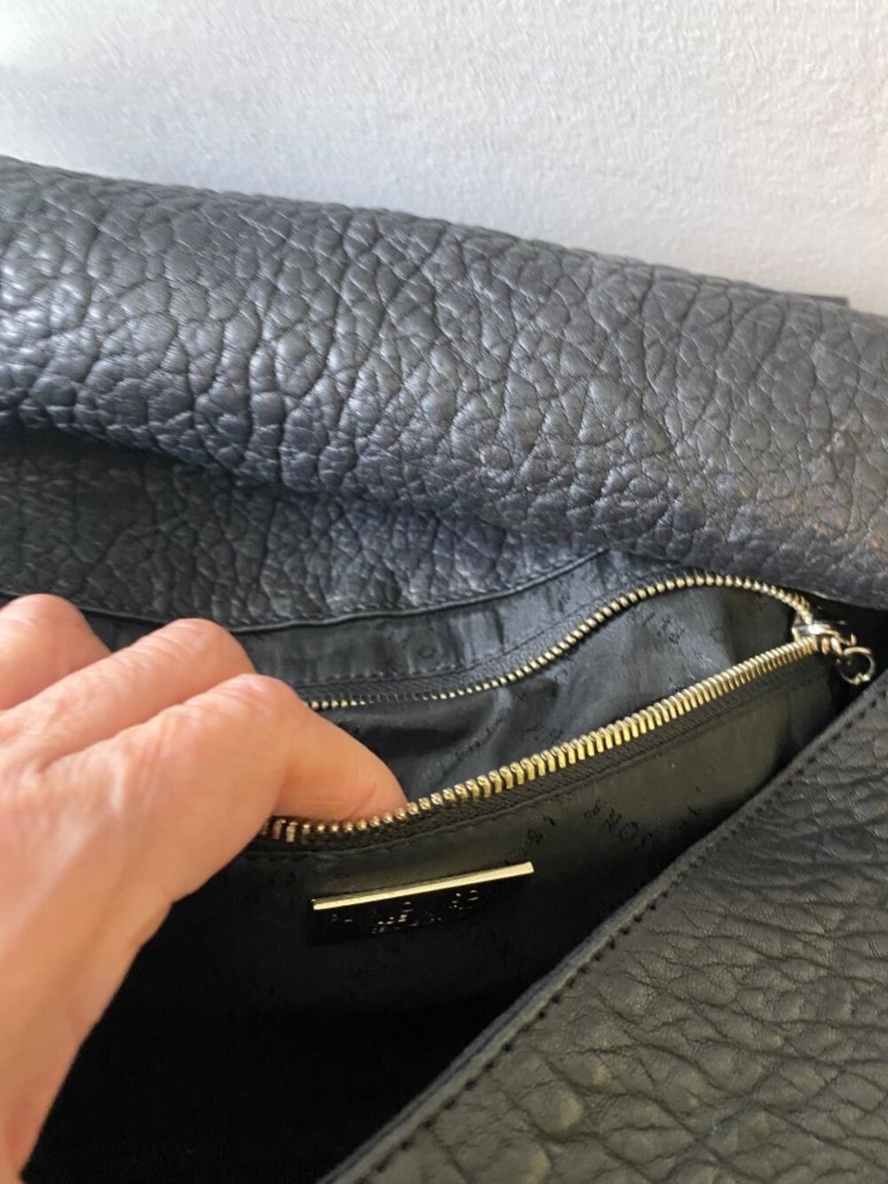 Plinio Visona Black Leather Shoulder Bag Braided Handle & Gold Hardware - Picture 5 of 11